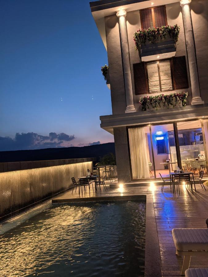 Leela Resort, The Exotic Boutique Hotel - Pure Veg Mahabaleshwar Exterior photo